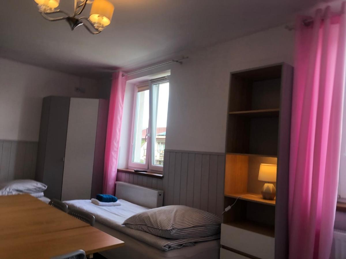 Pokoje Goscinne U Znajomej Ujście-Darłowskie Buitenkant foto