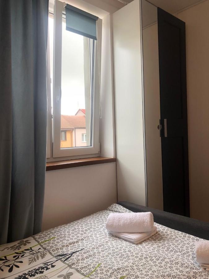 Pokoje Goscinne U Znajomej Ujście-Darłowskie Buitenkant foto